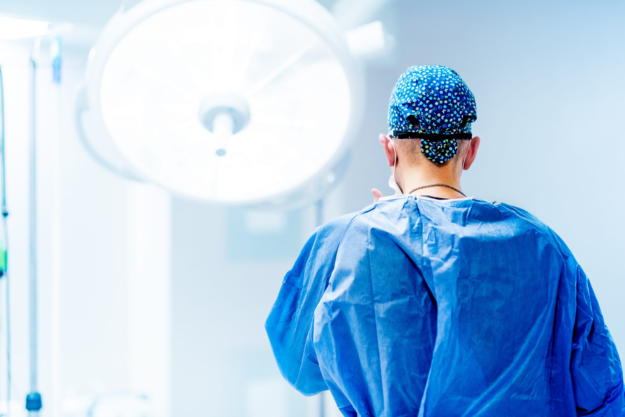 Operating lights How should an operating room be lit?